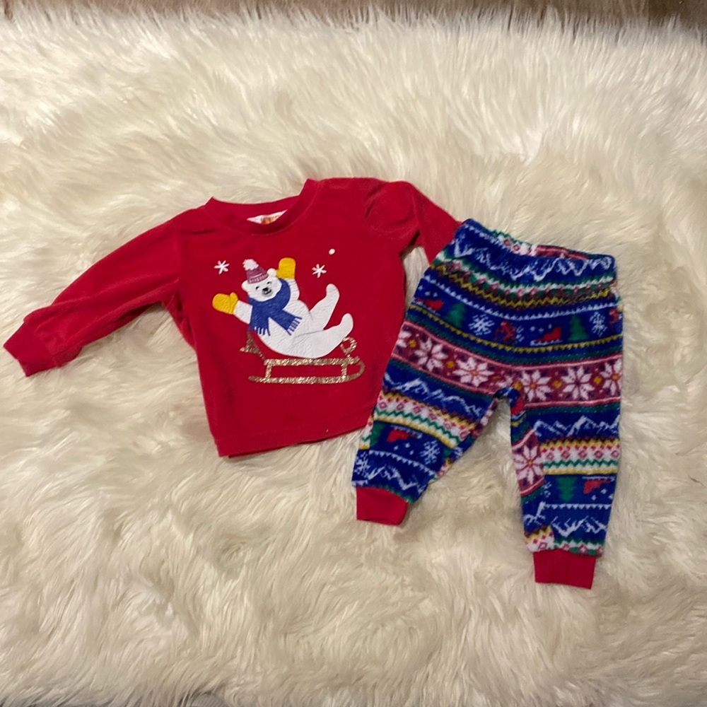 3/25$Monkey Bars Red Holiday Polar Bear Sweatshirt & Festive Fair Isle Pants Set